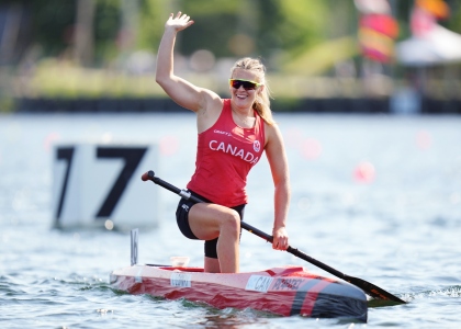 Lowry captures canoe crown in thrilling display Isabel Lowry Canada