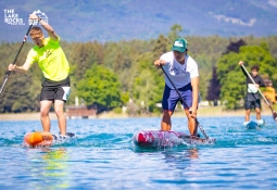 Shuri Araki 2026 SUP Lake Rocks Austria AndyKlotzFotografie