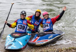 Ottilie Robinson-Shaw canoe freestyle plattling 2024 7