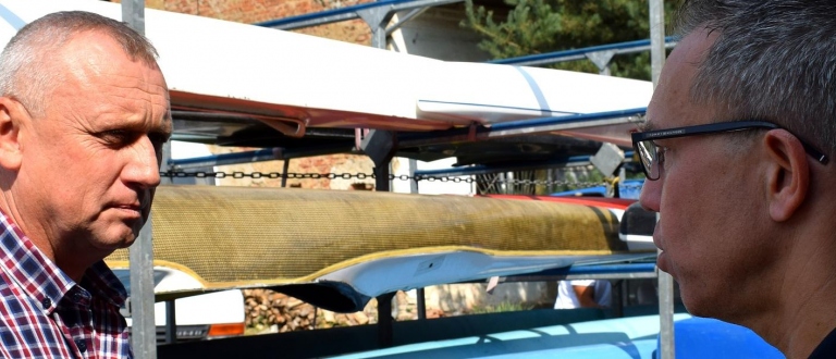 Hungary have donated 21 boats and five paddles to Ukraine
