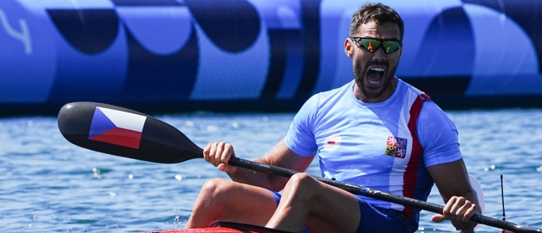Josef Dostal canoe kayak sprint Olympics Paris 2024 celebration