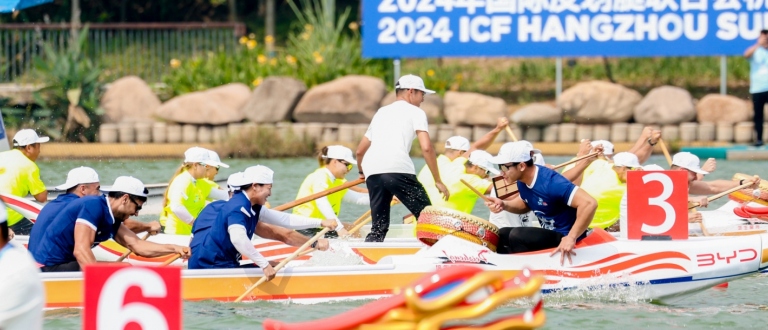 Eight boats consisting of eight sprint athletes each