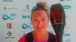 American SUP athlete Fiona Wylde