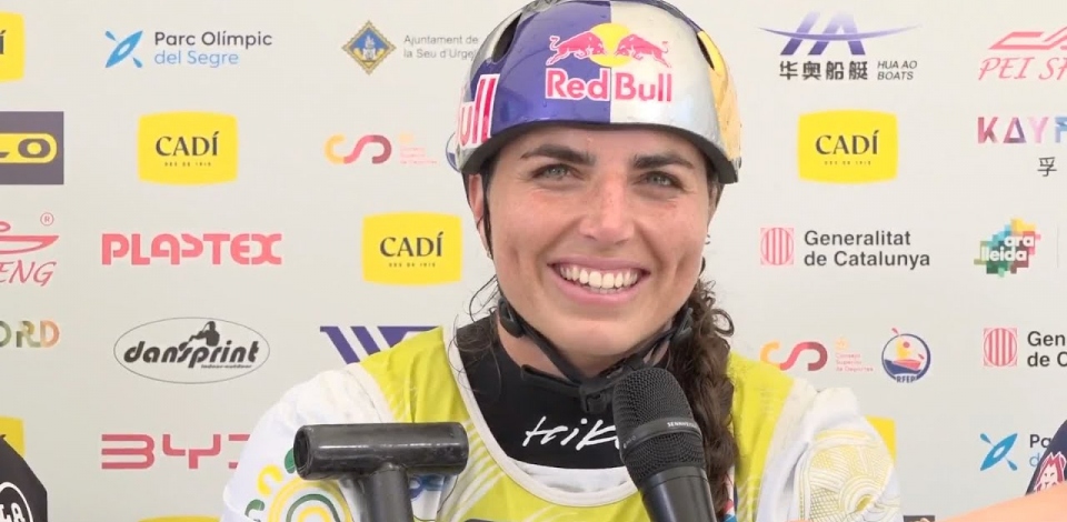 Jessica Fox returns strong in the canoe to take gold