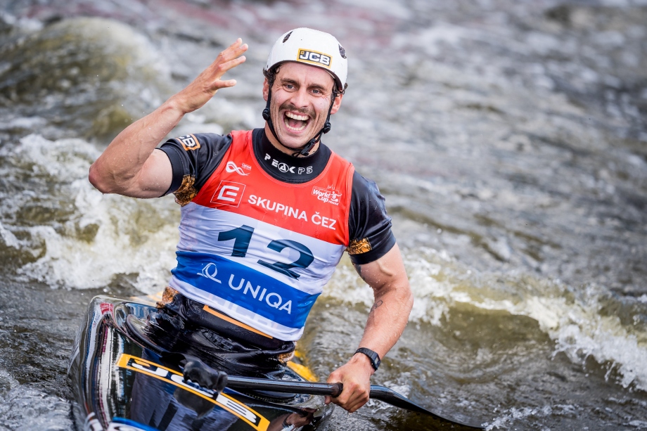 Burgess storms to bronze for GB Adam Burgess GB bronze Prague