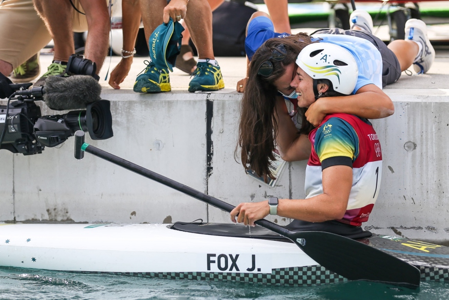 Australia Jessica Fox C1 celebrate Tokyo Olympics