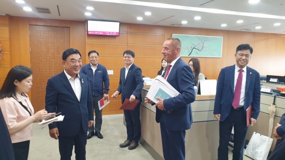 Korea Canoe Federation ICF MoU