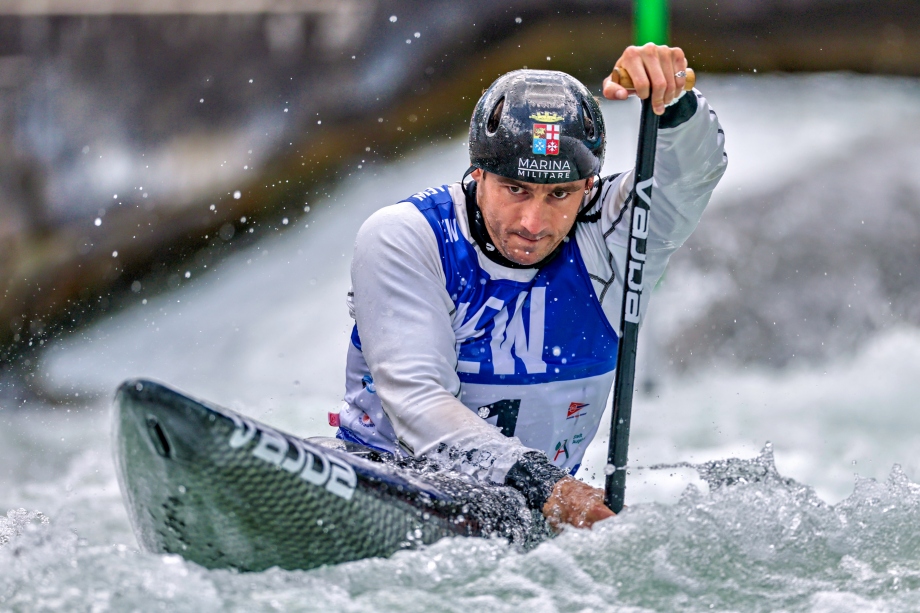 Ivaldi storms to victory after three years without World cup glory Ivaldi gold