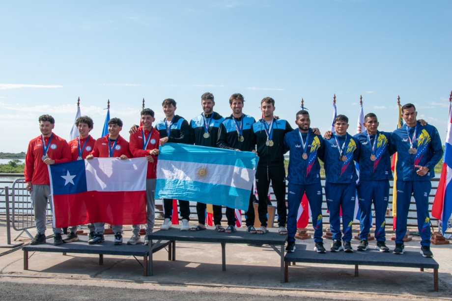 Argentina topped the medals table in Asuncion Argentina K4 Asuncion 2025