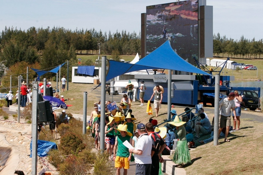 Penrith 2005 fans canoe slalom