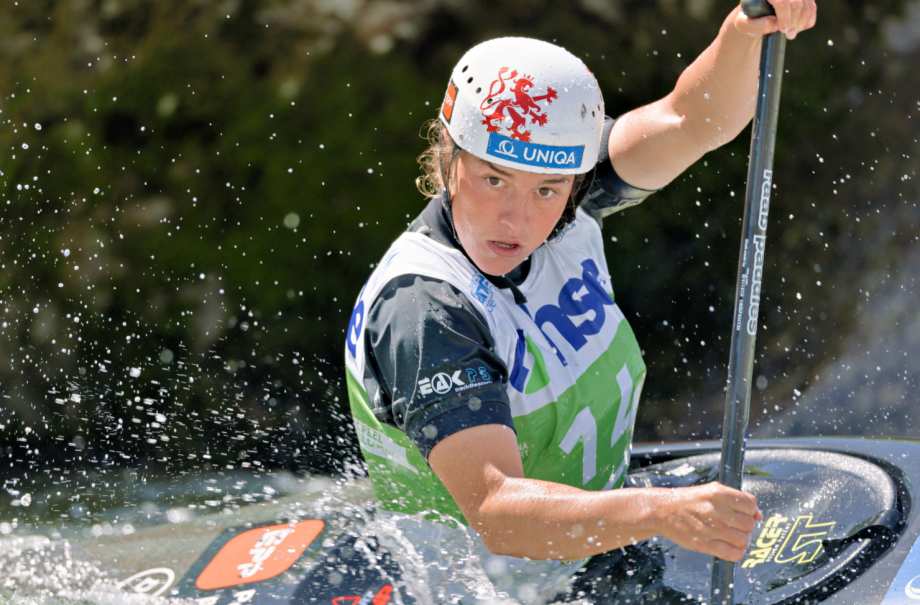 Czechia's Kneblova powered to gold in Tacen Tereza Kneblova Canoe Slalom Tacen