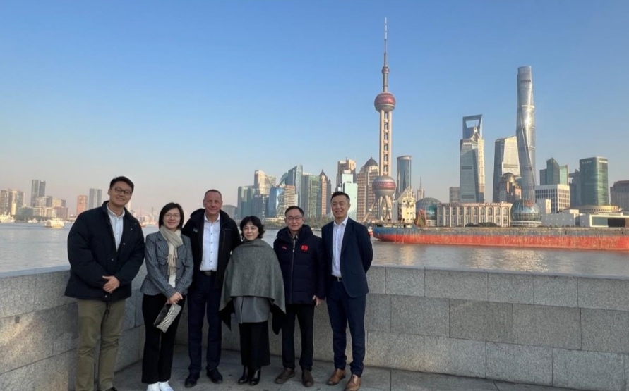 Thomas Konietzko meets the Jiushi group in Shanghai Thomas Konietzko Shanghai visit 2025